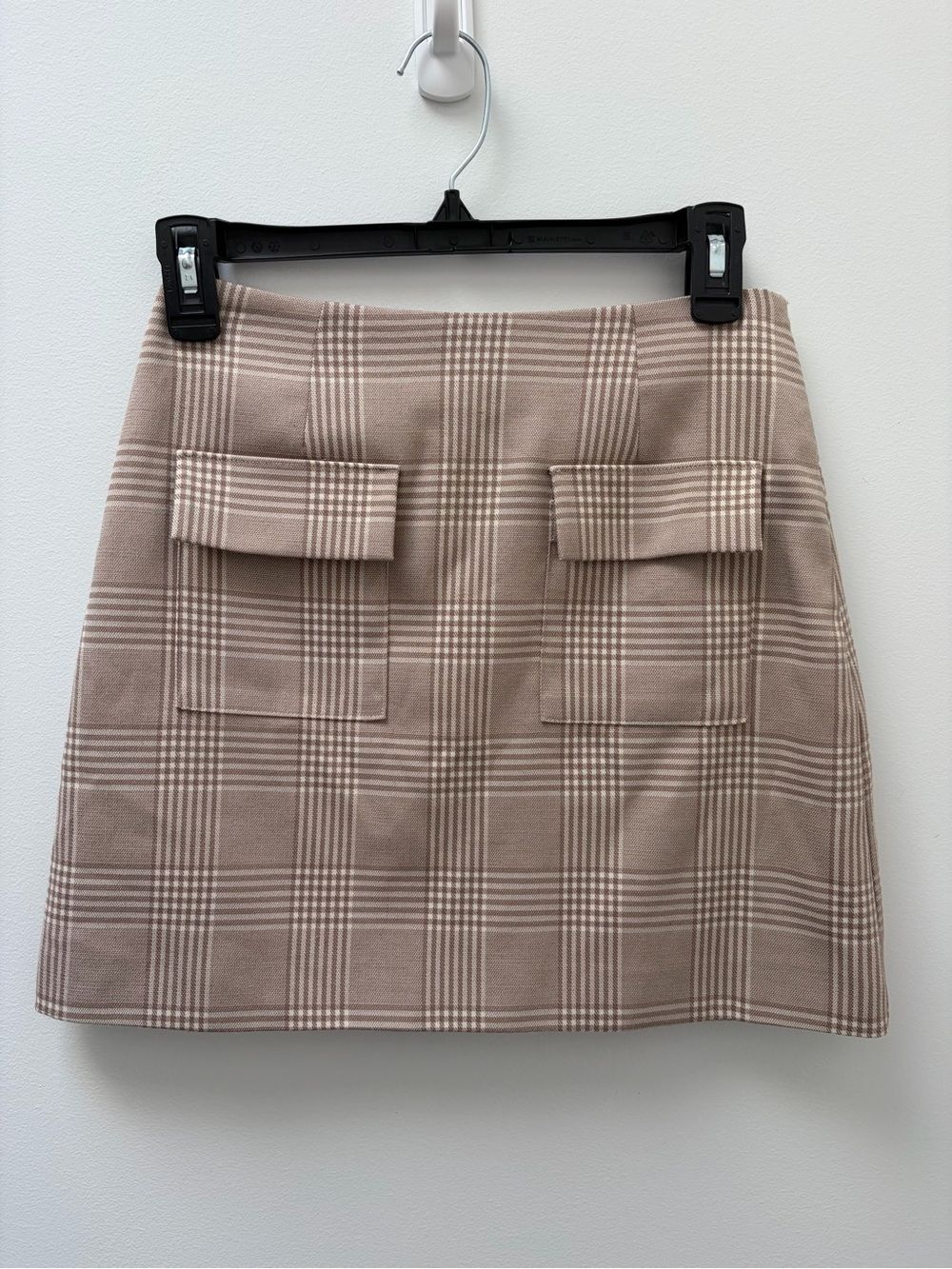 Reformation Janis Plaid Pocket Mini Skirt Taupe Cream Size 4
